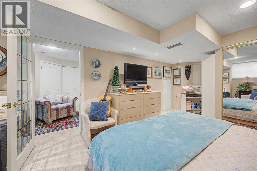 2020 Sirocco Drive SW - 24