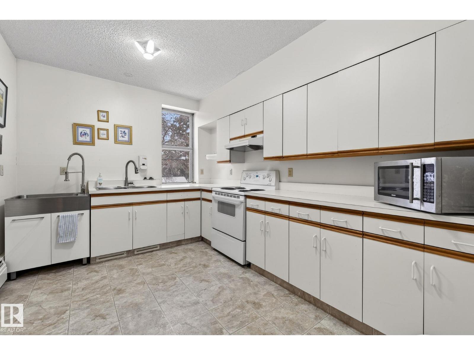 165016 TWP Rd 534 - 24