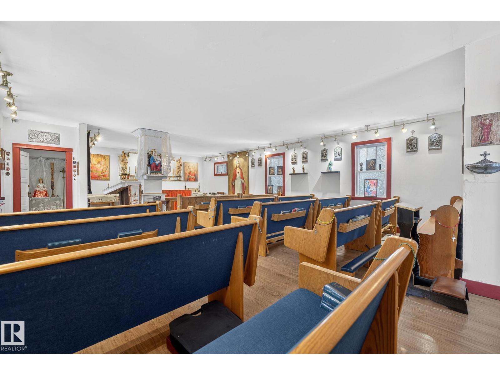 165016 TWP Rd 534 - 35