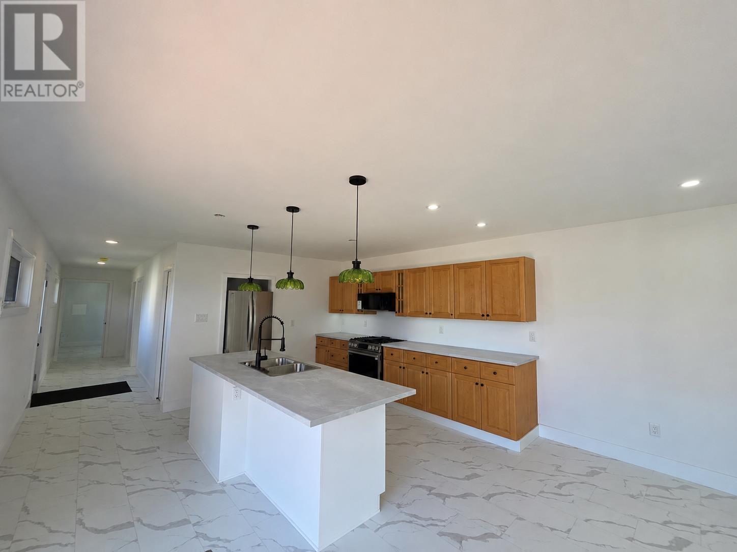 10 Sutherland Avenue - 5
