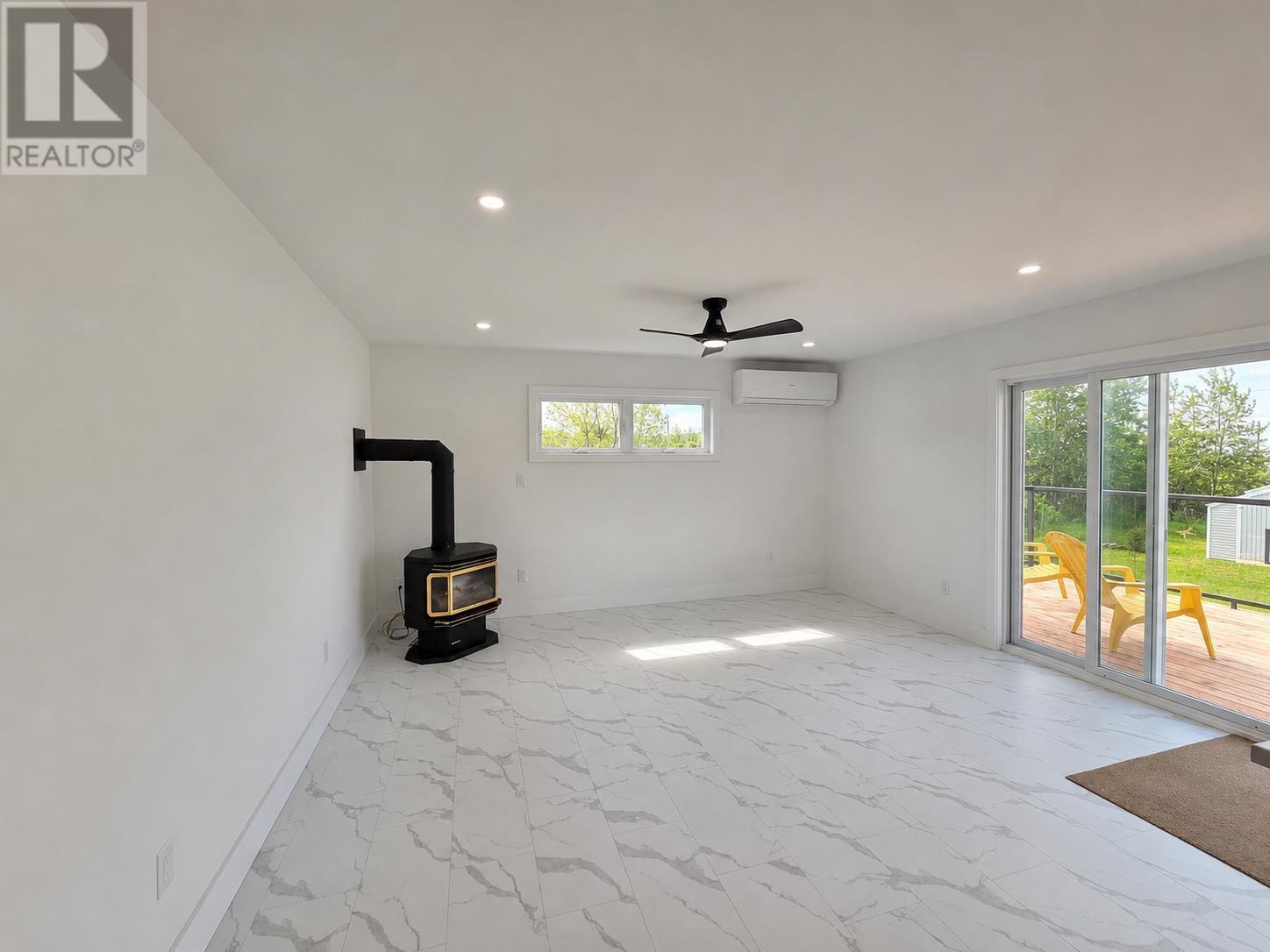 10 Sutherland Avenue - 4