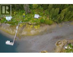 326 Grappler Inlet, Bamfield, BC V0R1B0 Photo 17