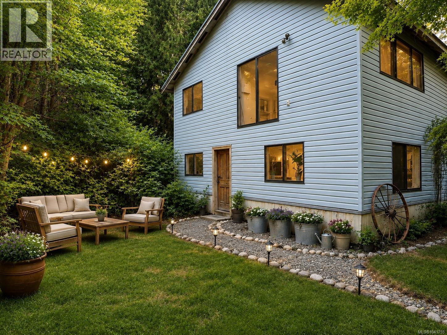 4480 Strachan Rd - 1