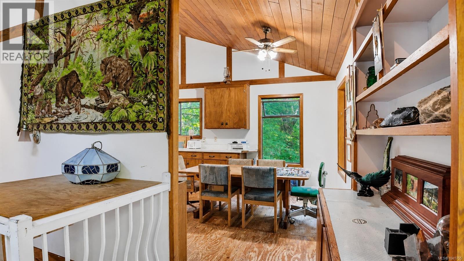 4480 Strachan Rd - 6