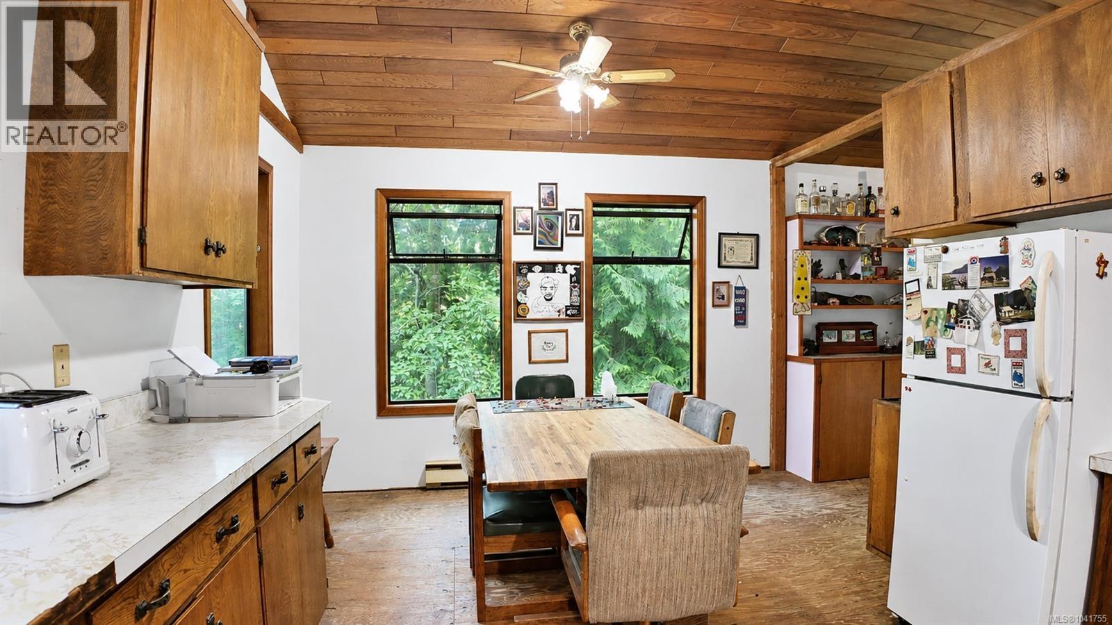 4480 Strachan Rd - 8