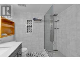810 - 20 Harding Boulevard W, Richmond Hill, ON L4C9S4 Photo 19