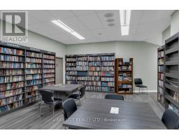 810 - 20 Harding Boulevard W, Richmond Hill, ON L4C9S4 Photo 30