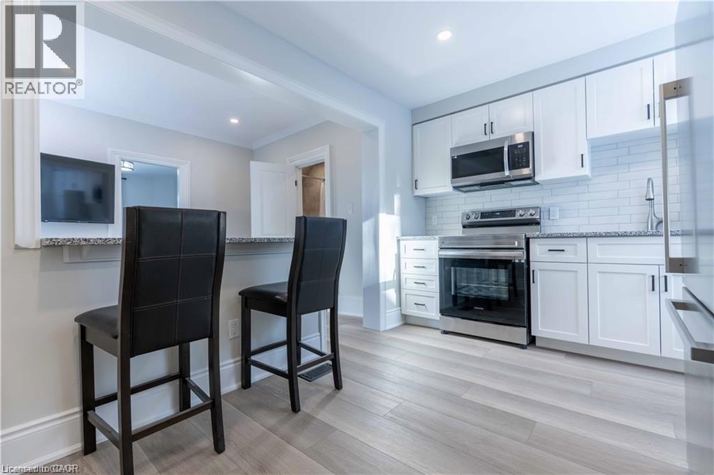 66 QUEEN Street W - 11