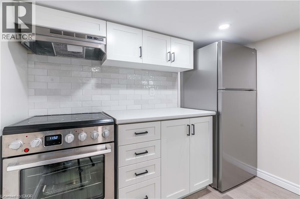 66 QUEEN Street W - 29