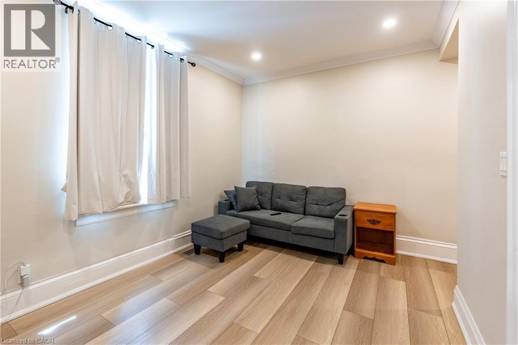 66 QUEEN Street W - 39