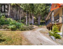 5823 Leaning Tree Road, Halfmoon Bay, BC V7Z1C2 Photo 38