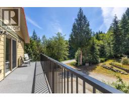 5823 Leaning Tree Road, Halfmoon Bay, BC V7Z1C2 Photo 36