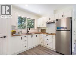 5823 Leaning Tree Road, Halfmoon Bay, BC V7Z1C2 Photo 33