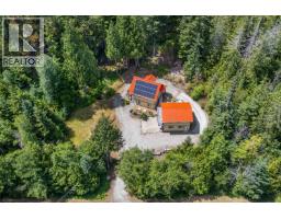 5823 Leaning Tree Road, Halfmoon Bay, BC V7Z1C2 Photo 40