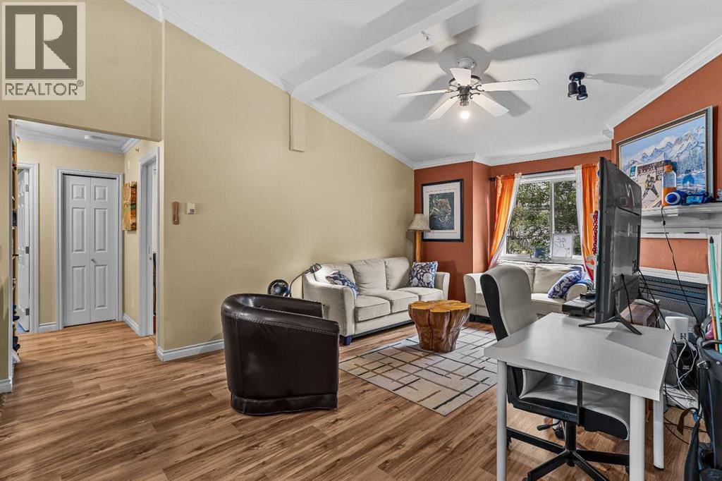 #9 200 Glacier Drive - 11