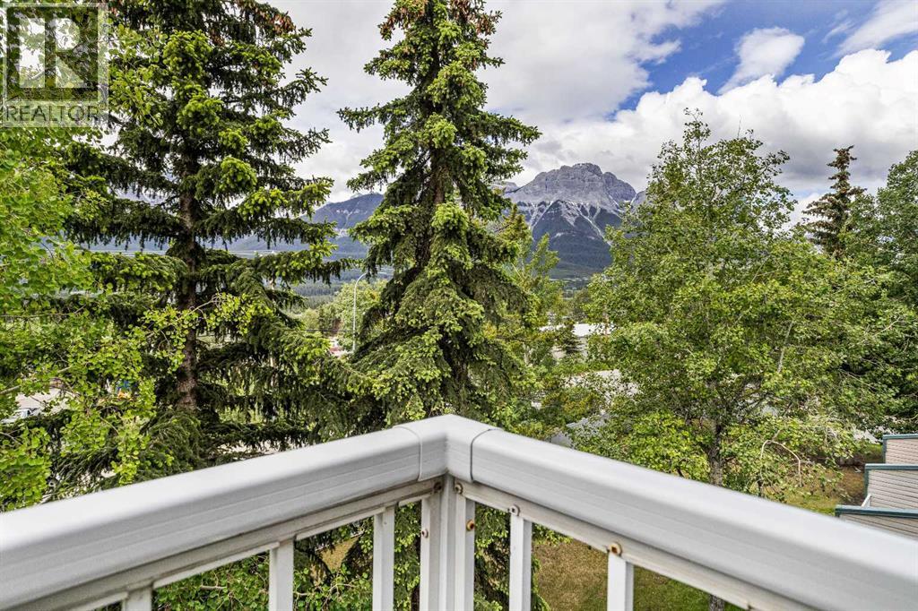 #9 200 Glacier Drive - 5