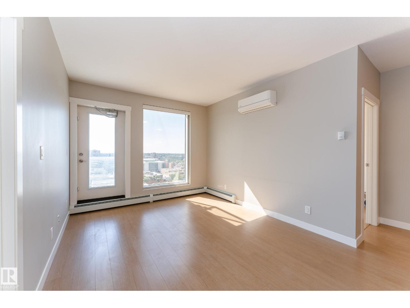 #1105 10410 102 AV NW - 10
