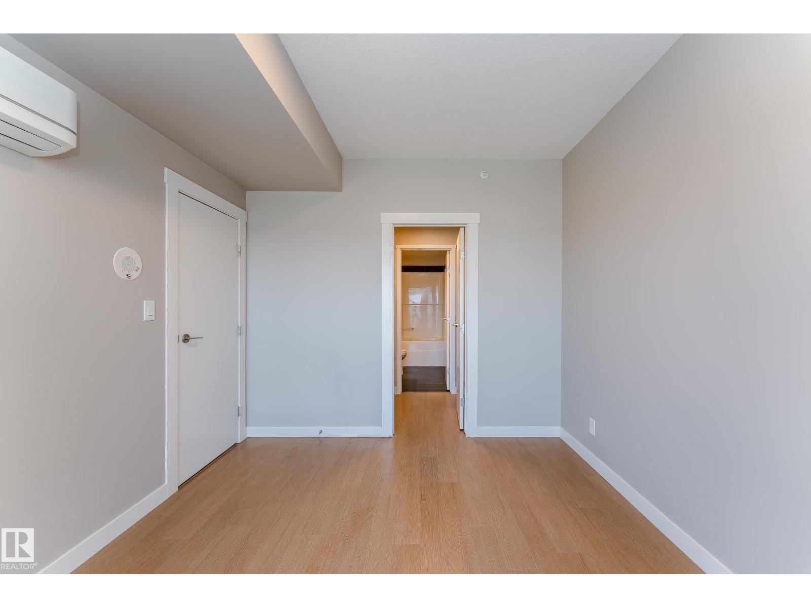 #1105 10410 102 AV NW - 13