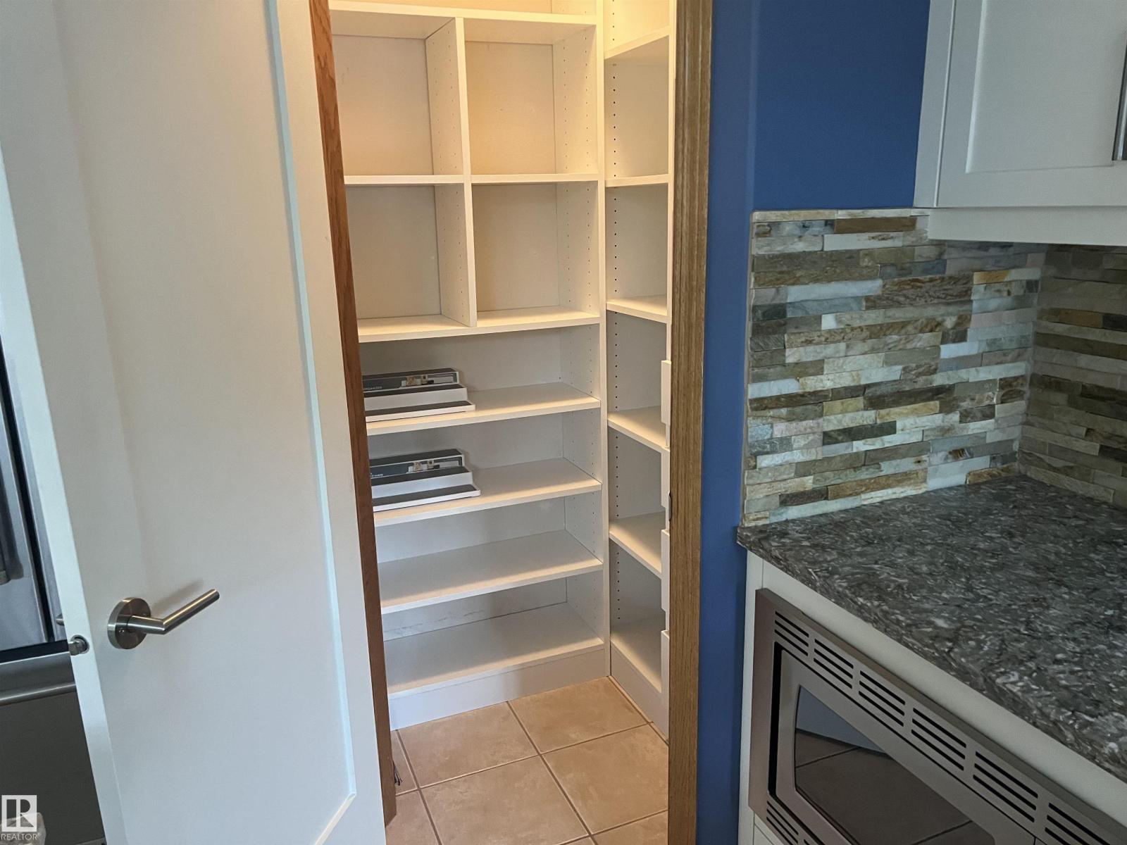 11824 13 AV NW — photo 19