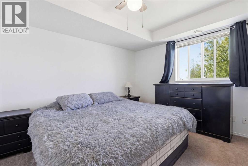 #400 8 Bayside Place - 18
