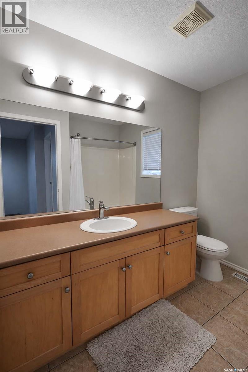 26 1620 Olive Diefenbaker DRIVE — photo 14
