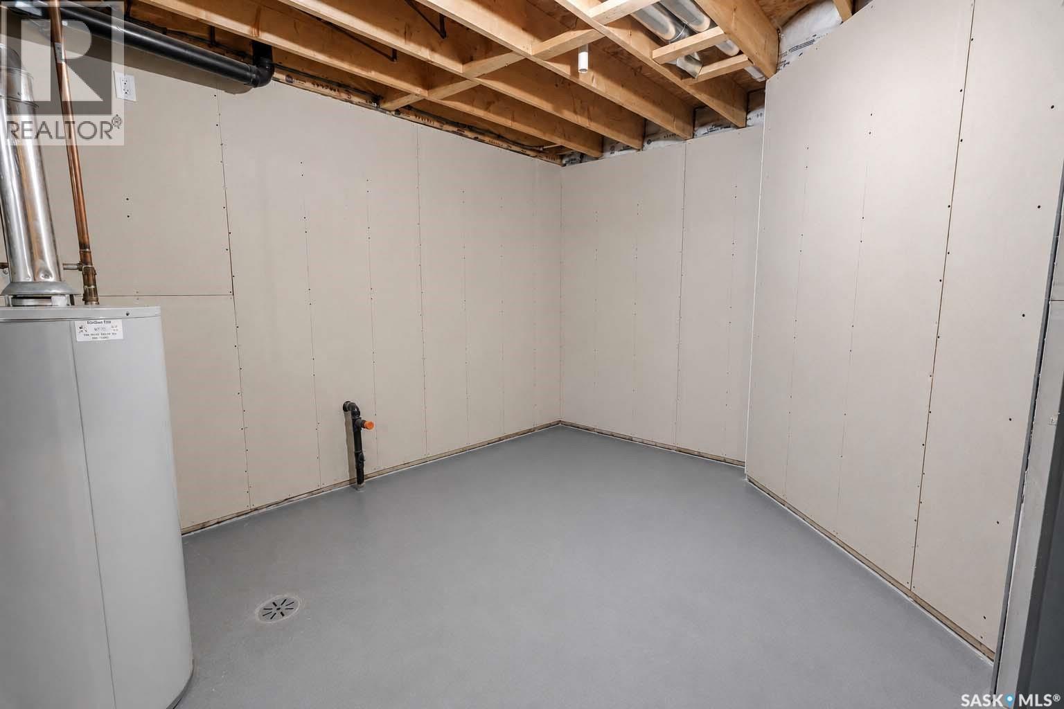 26 1620 Olive Diefenbaker DRIVE — photo 23