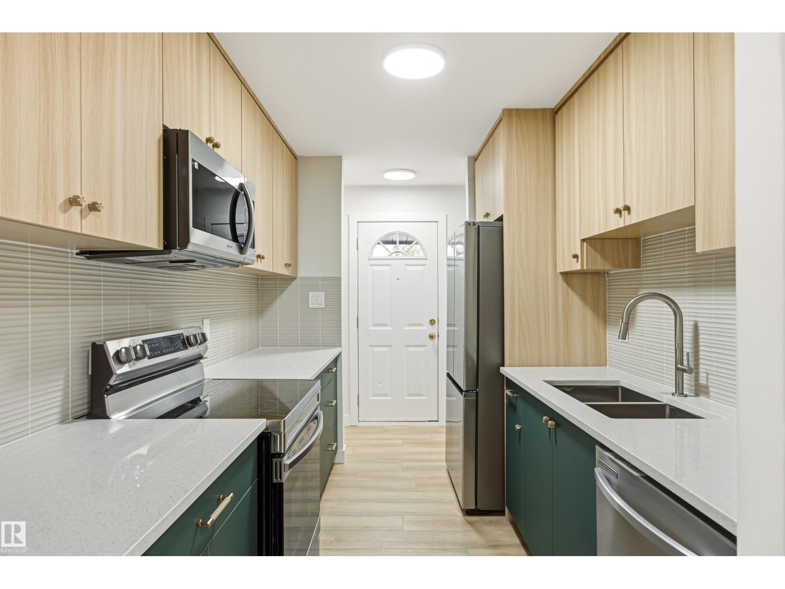 18217 84 AV NW NW - 13
