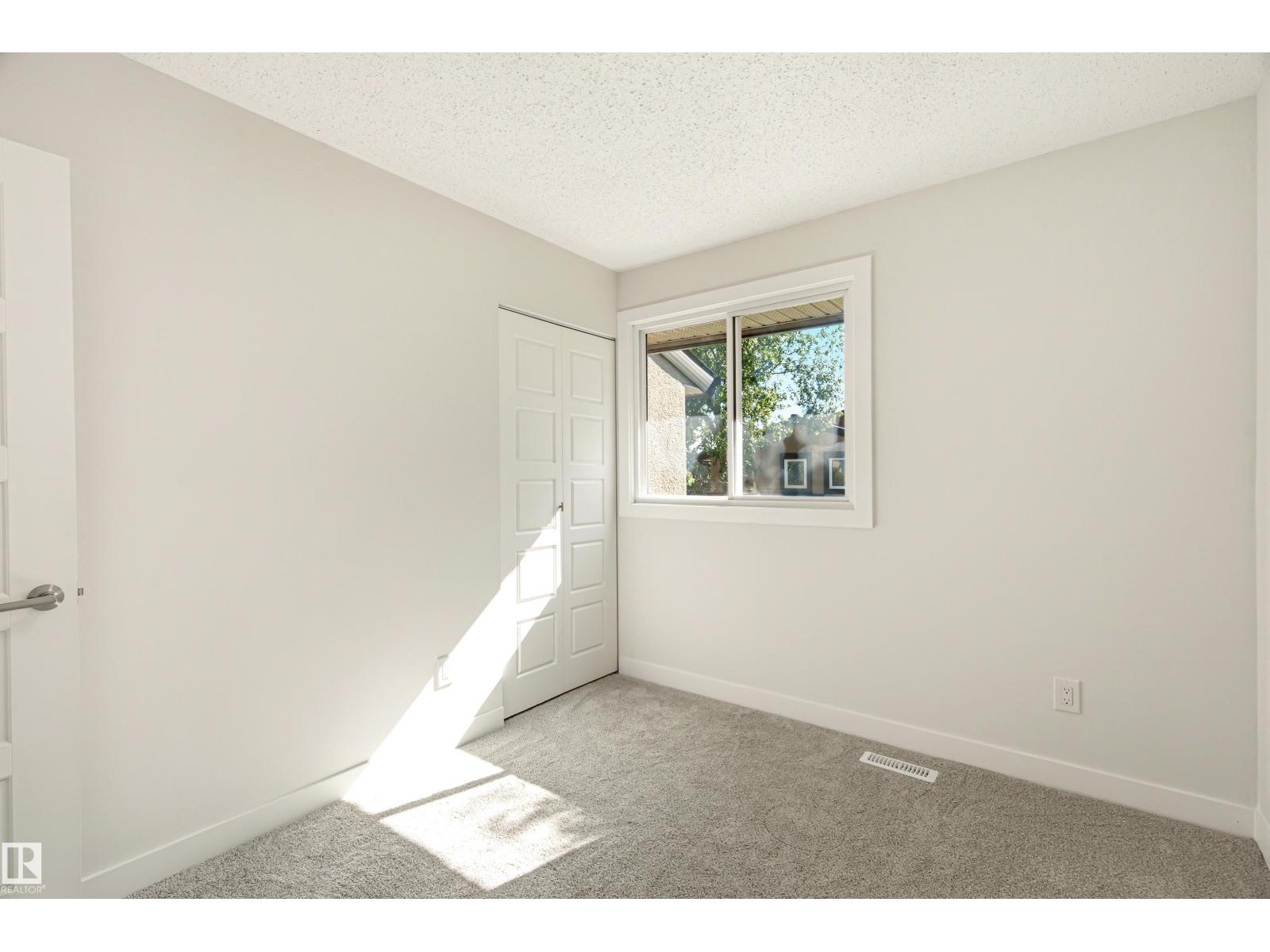 18217 84 AV NW NW - 32