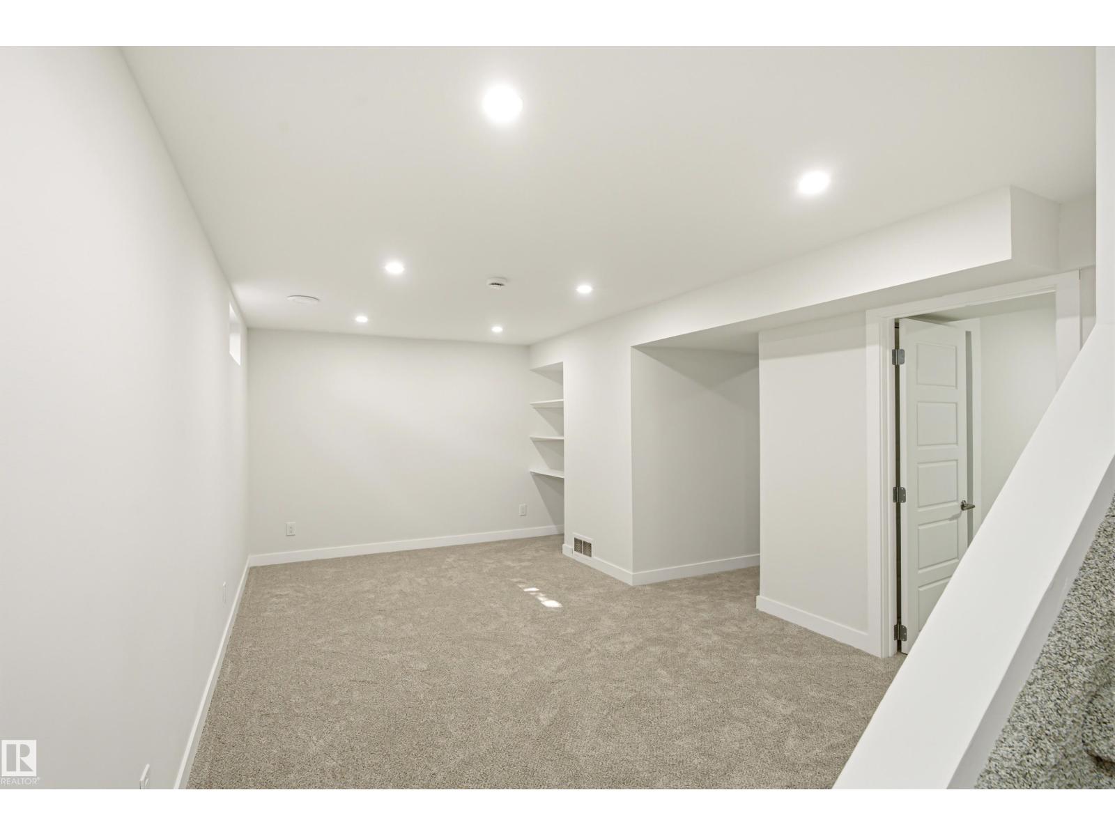 18217 84 AV NW NW - 38