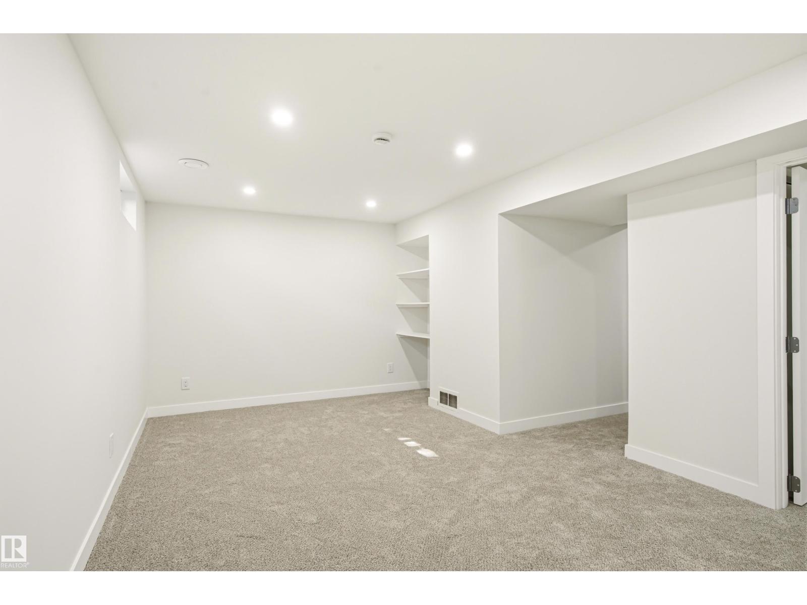 18217 84 AV NW NW - 40