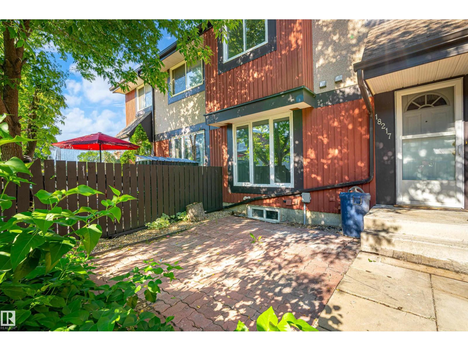 18217 84 AV NW NW - 44