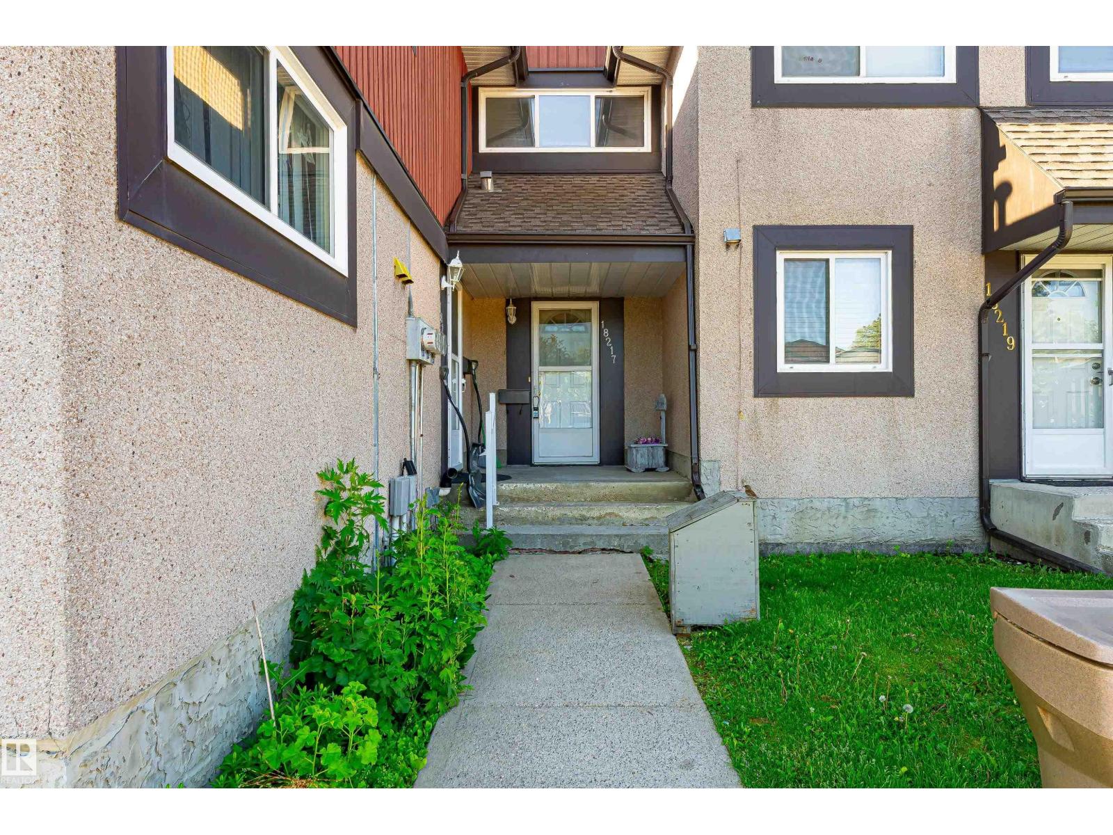 18217 84 AV NW NW - 48