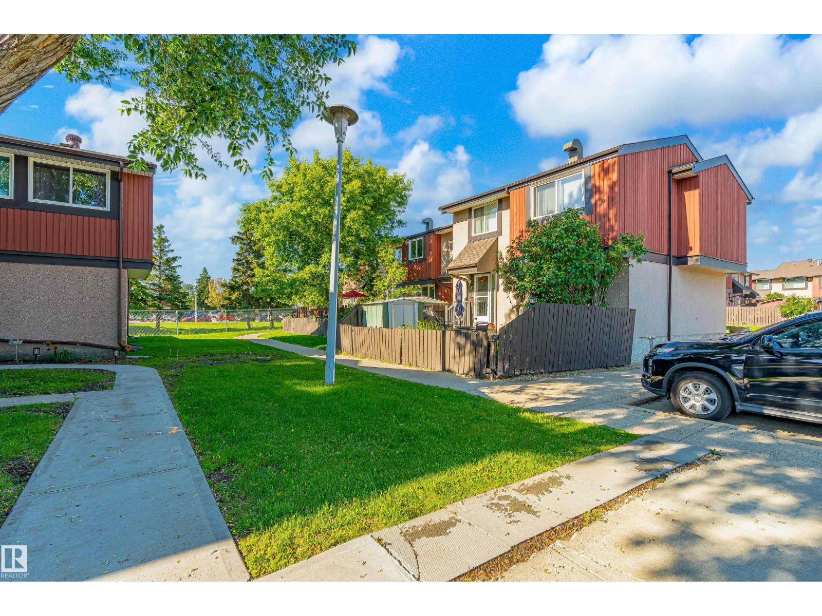 18217 84 AV NW NW - 49