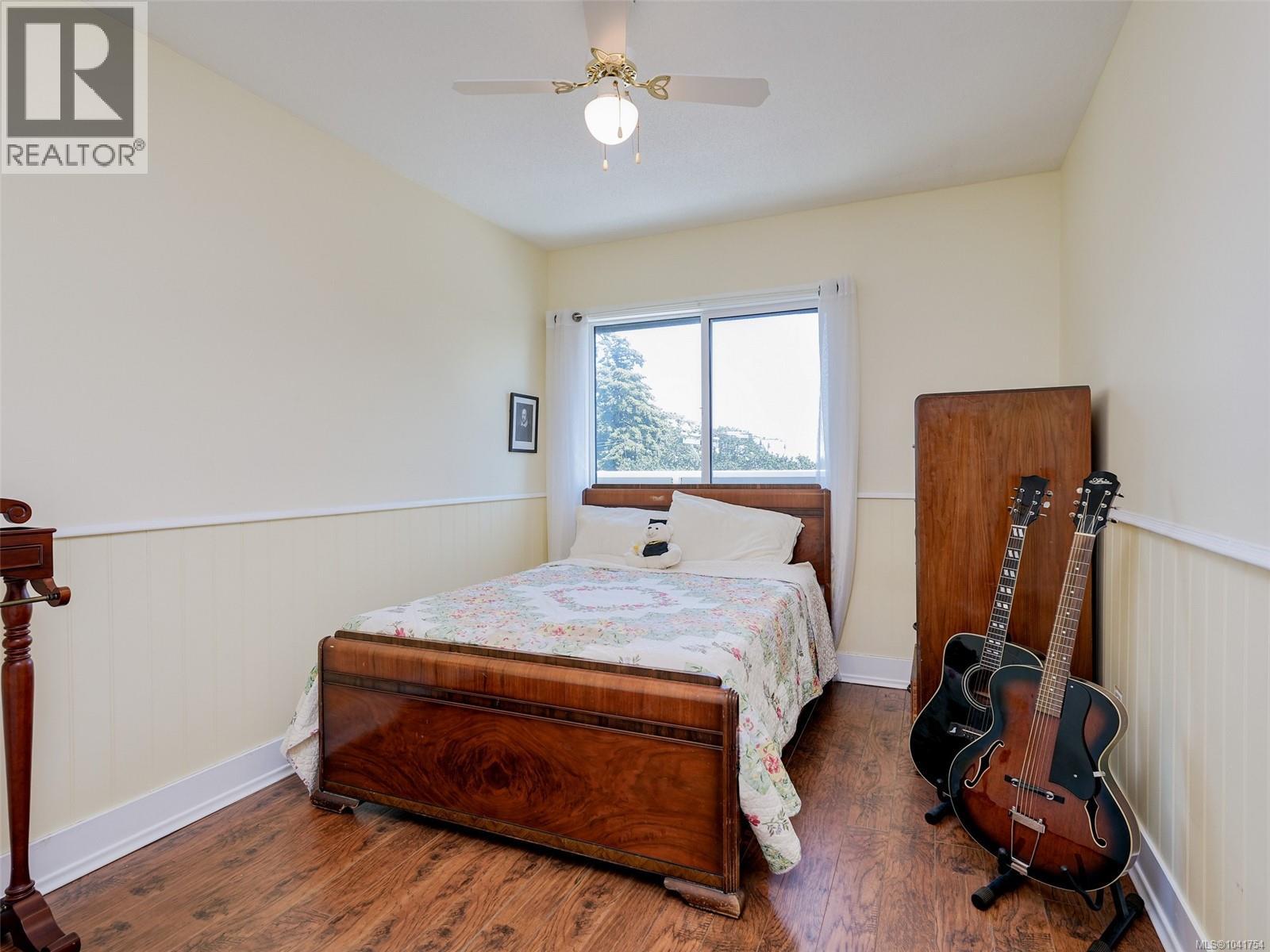 #405 710 Lampson St - 14