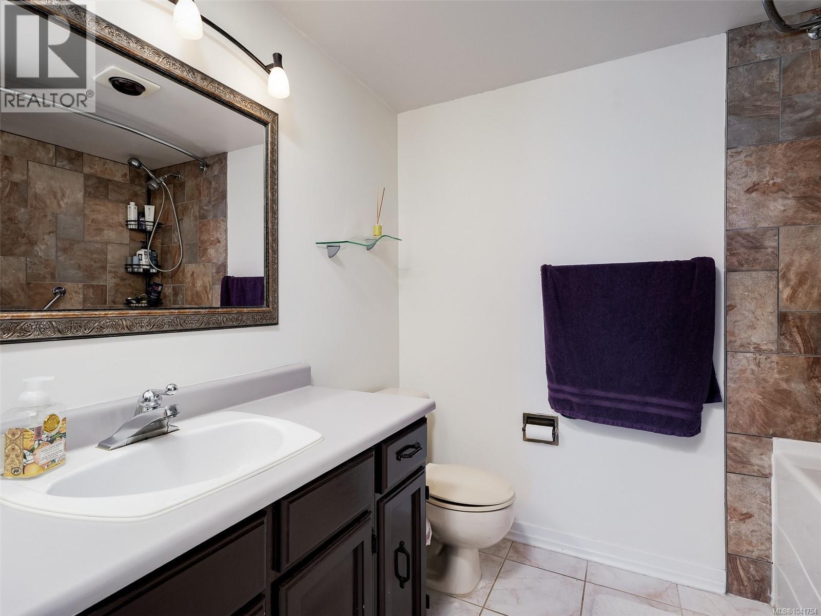 #405 710 Lampson St - 16