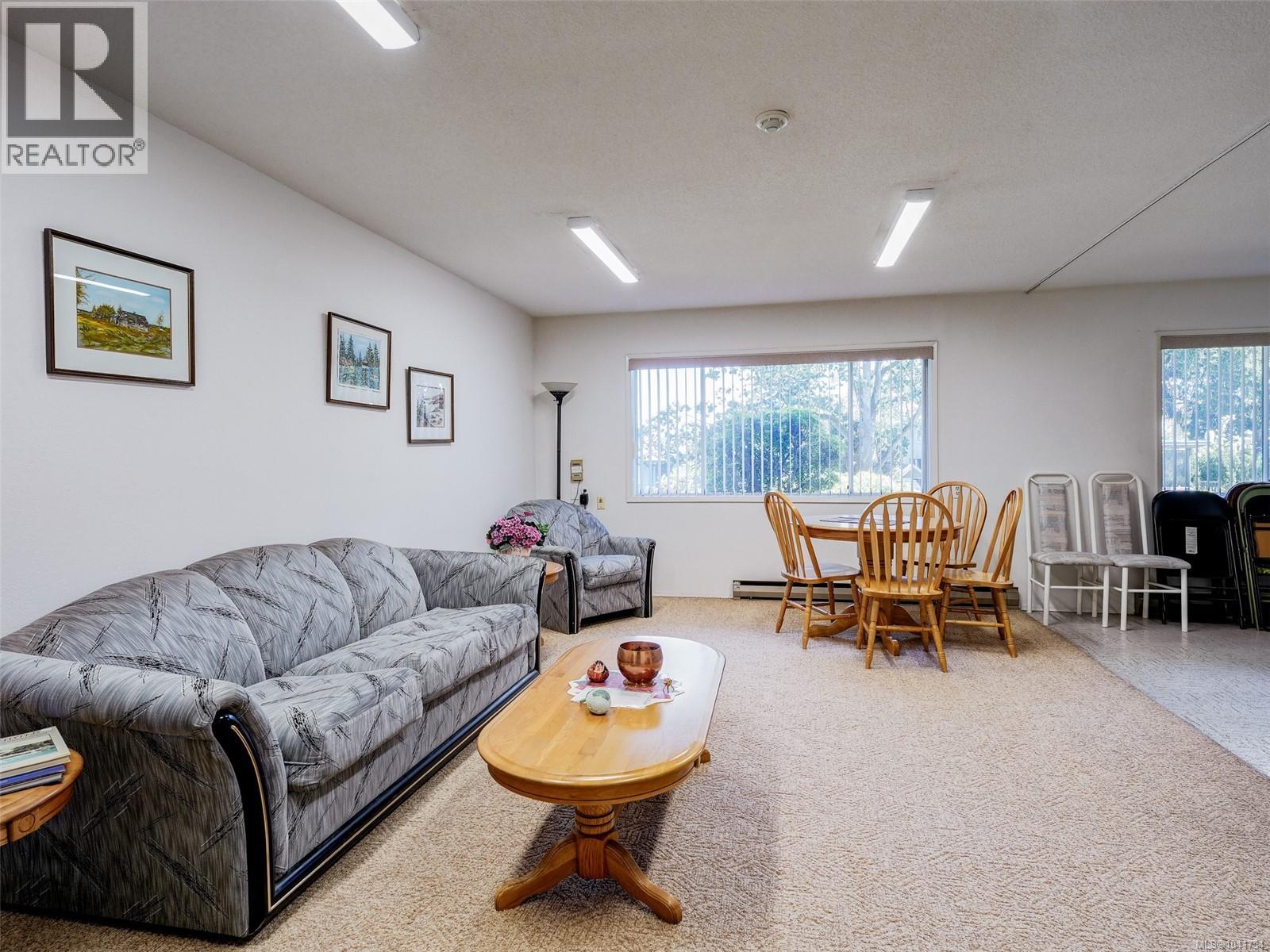 #405 710 Lampson St - 22
