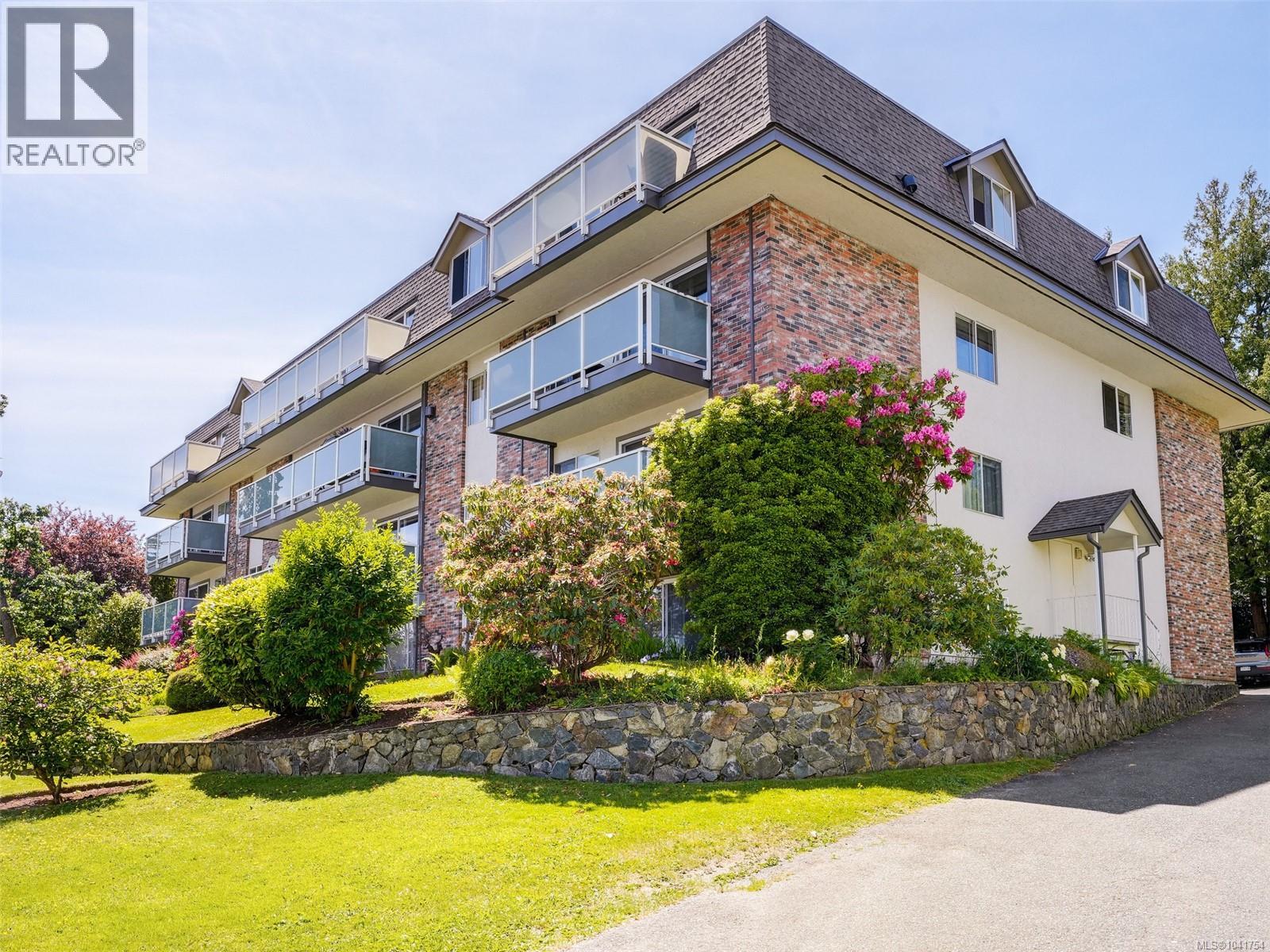 #405 710 Lampson St - 24