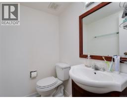 405 710 Lampson St, Esquimalt, BC V9A6A6 Photo 13