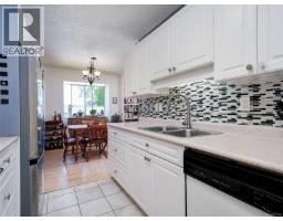 405 710 Lampson St, Esquimalt, BC V9A6A6 Photo 9