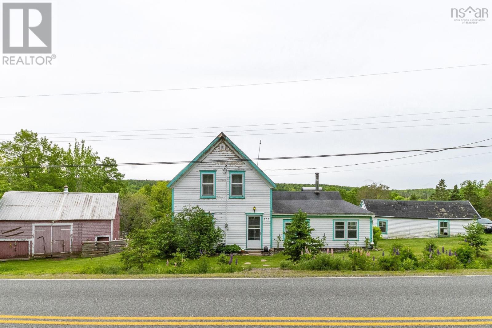 535 E River East Side Road - 2