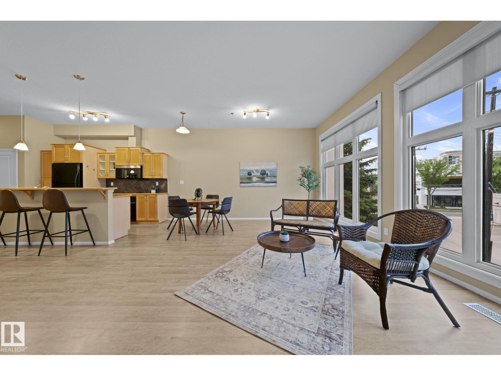 #308 10147 112 ST NW - 16