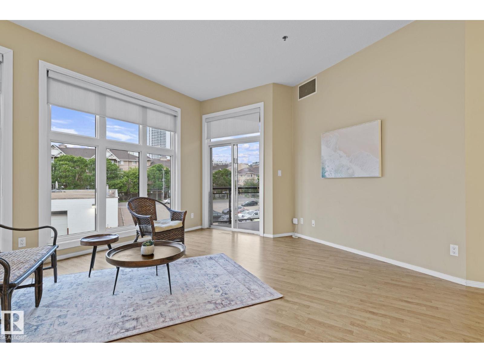 #308 10147 112 ST NW - 19