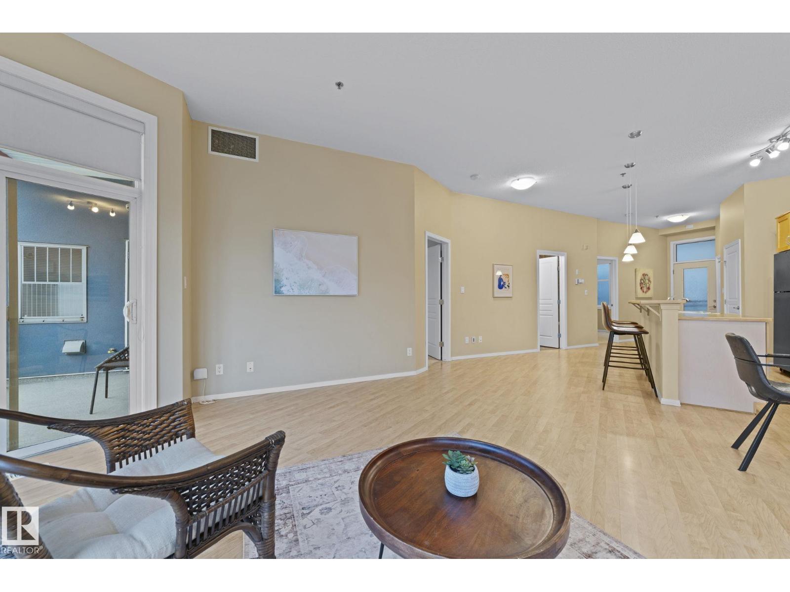#308 10147 112 ST NW - 22