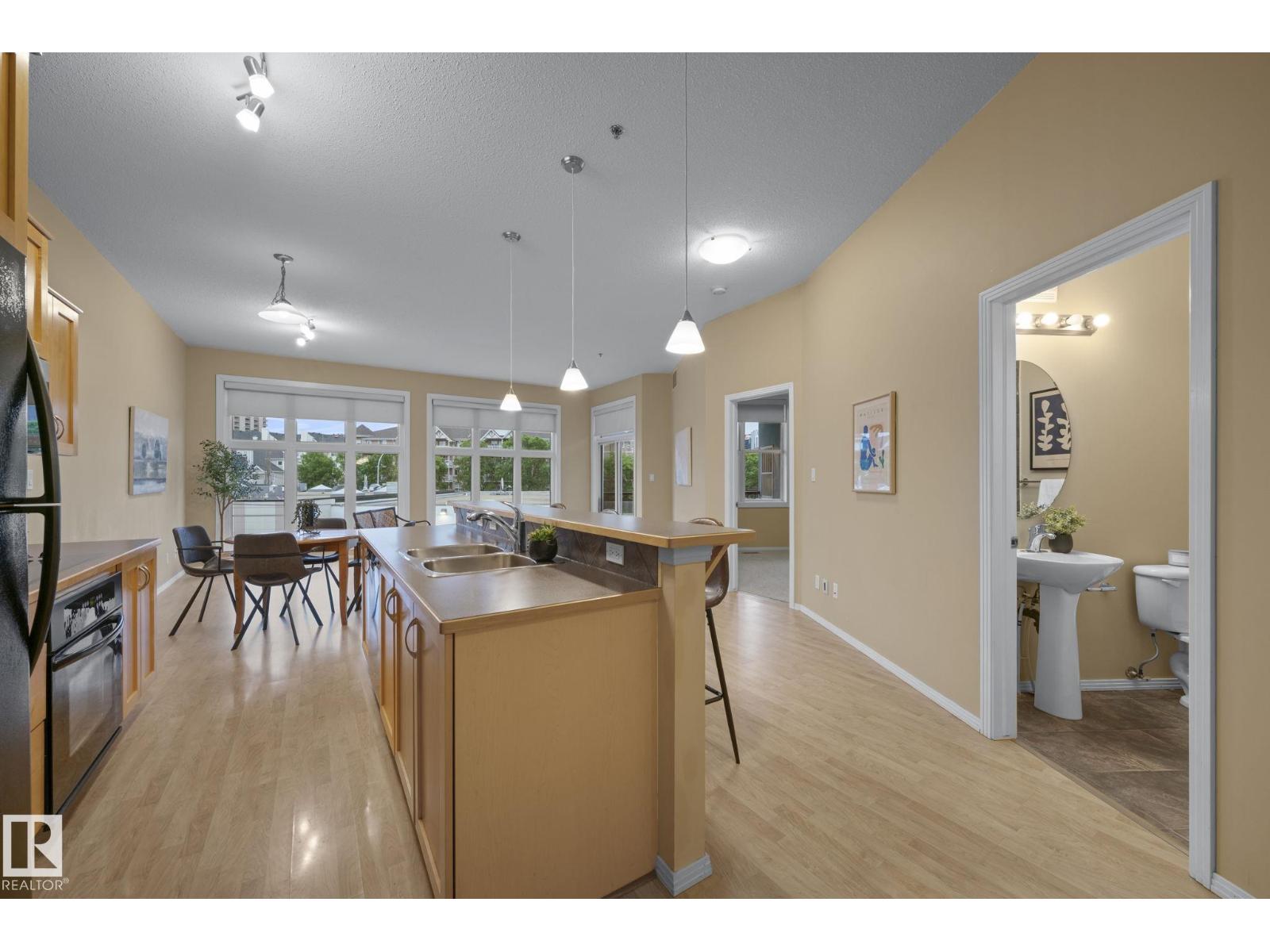#308 10147 112 ST NW - 5