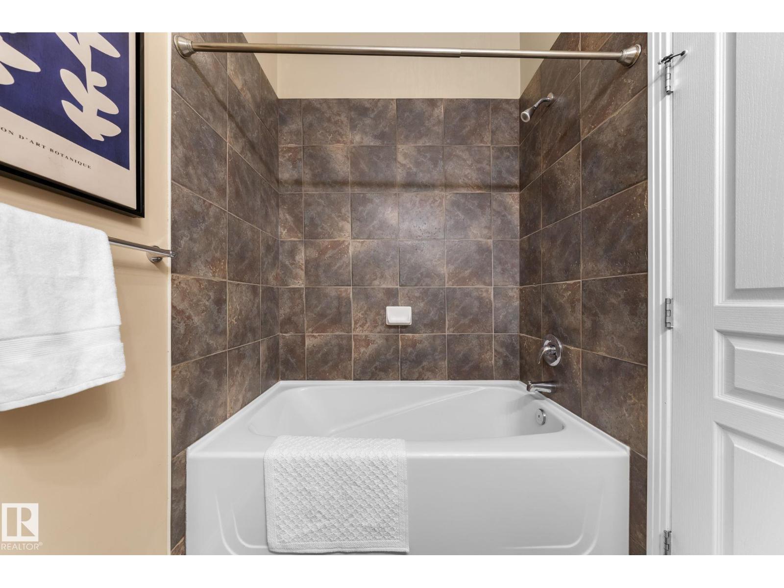 #308 10147 112 ST NW - 7