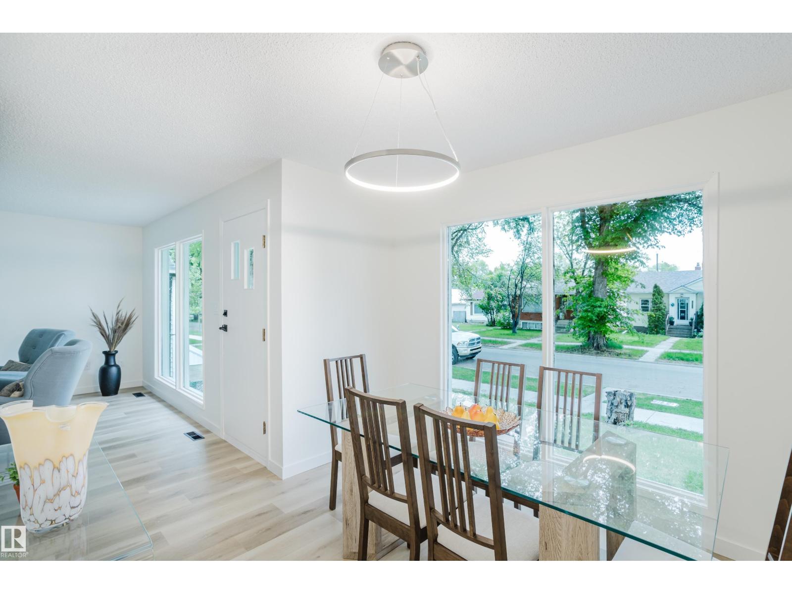 11208 69 ST NW - 13