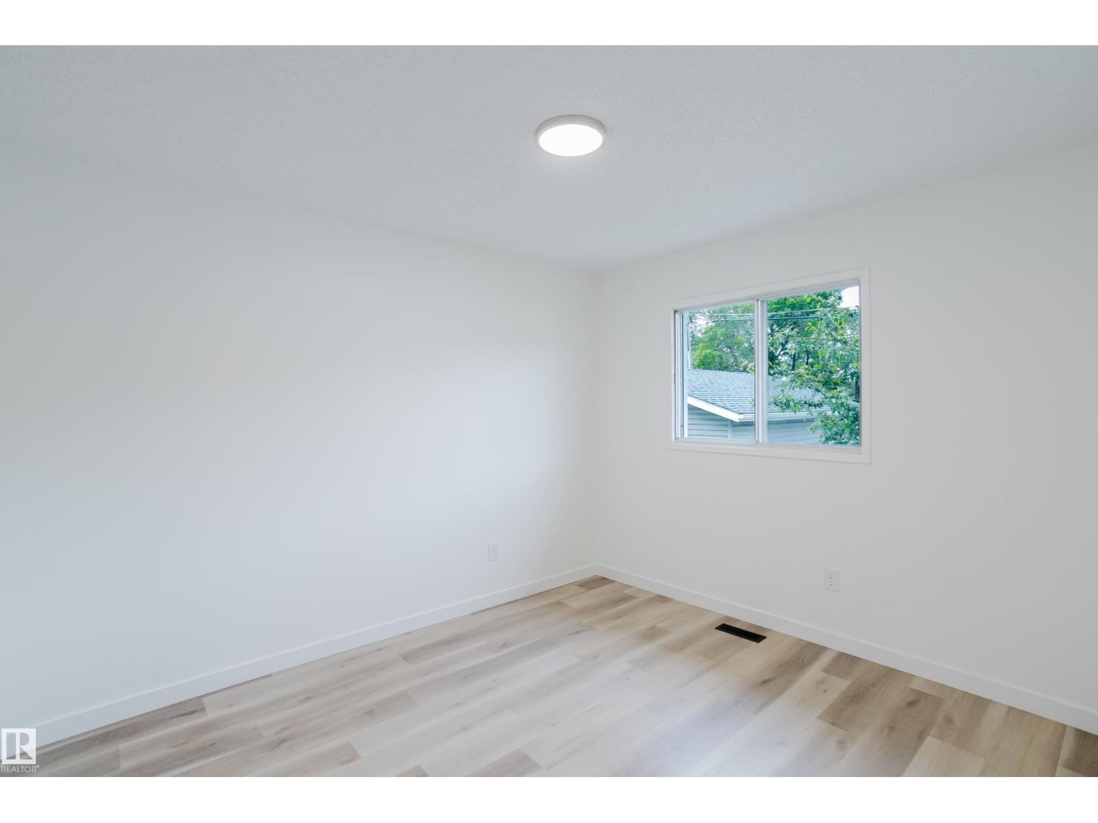 11208 69 ST NW - 21