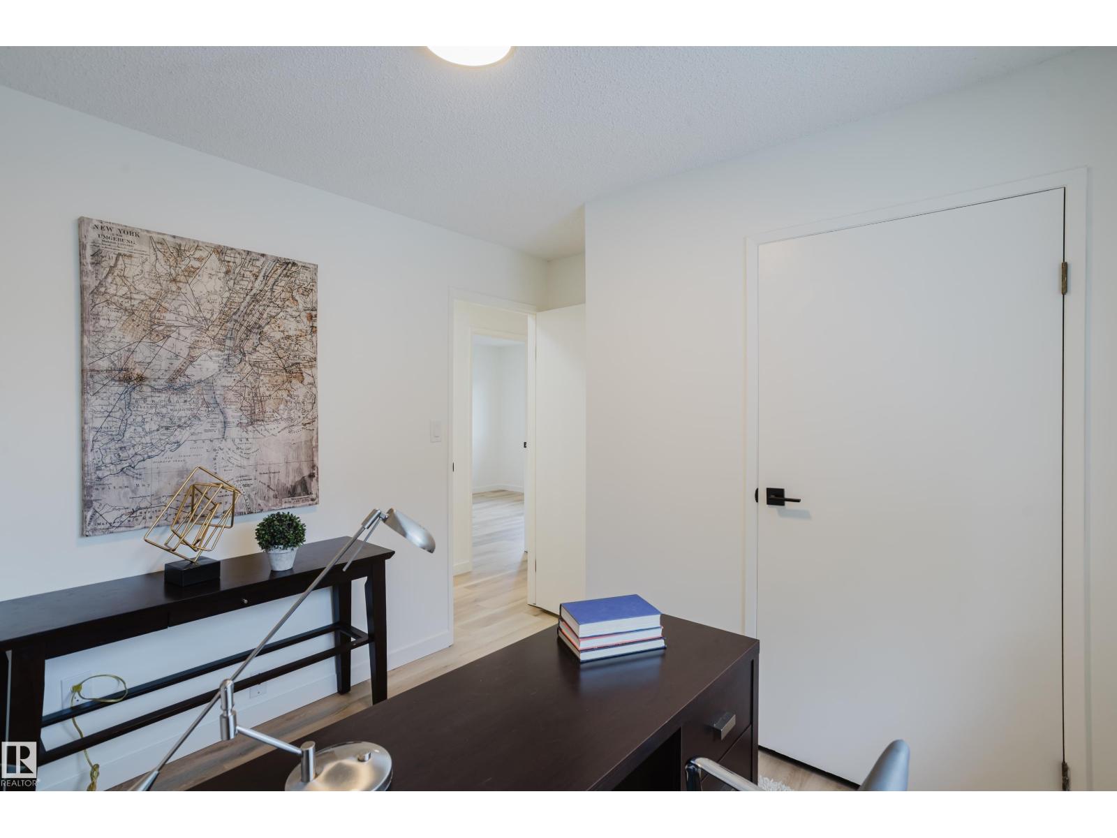 11208 69 ST NW - 25