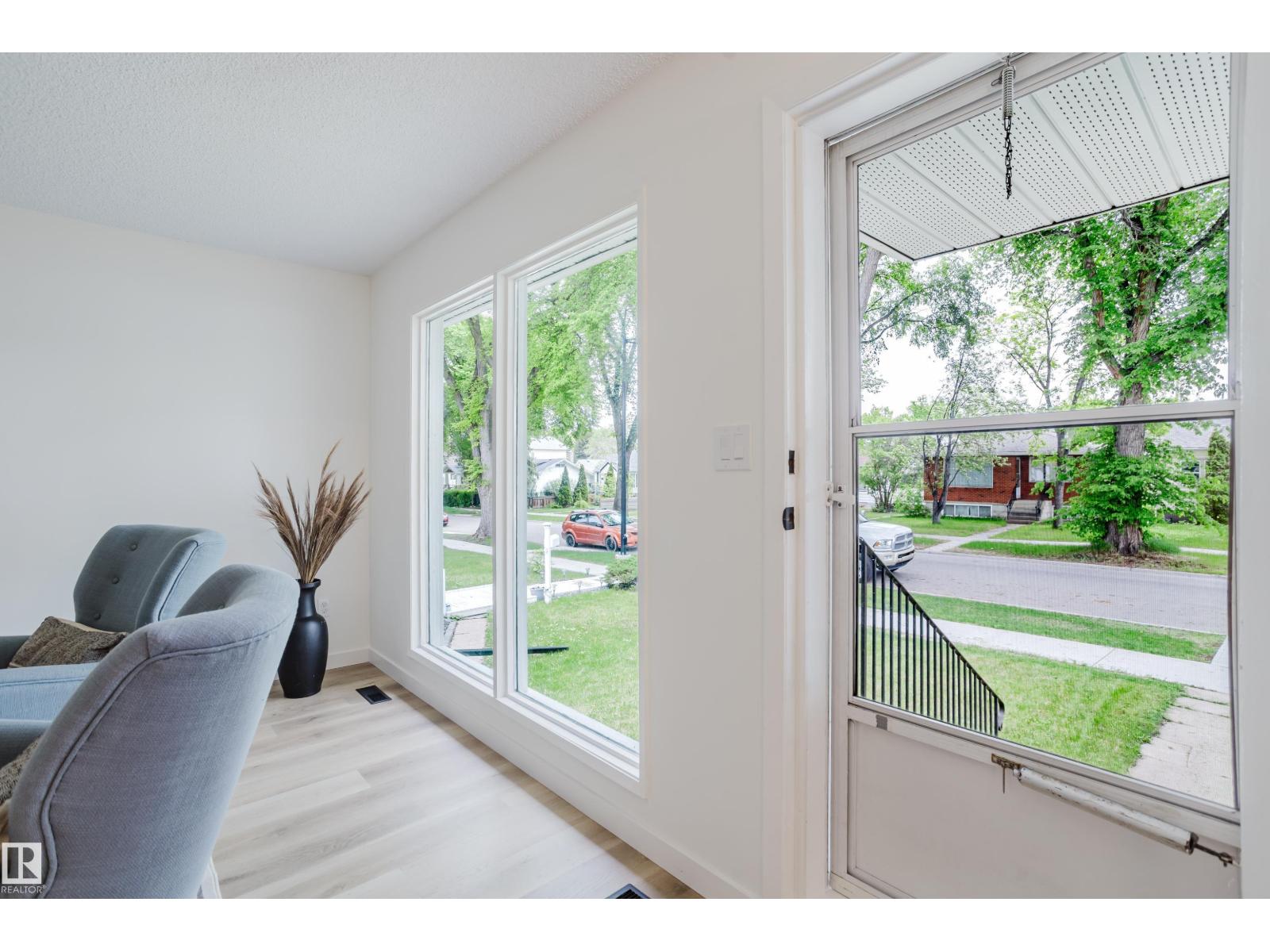 11208 69 ST NW - 3