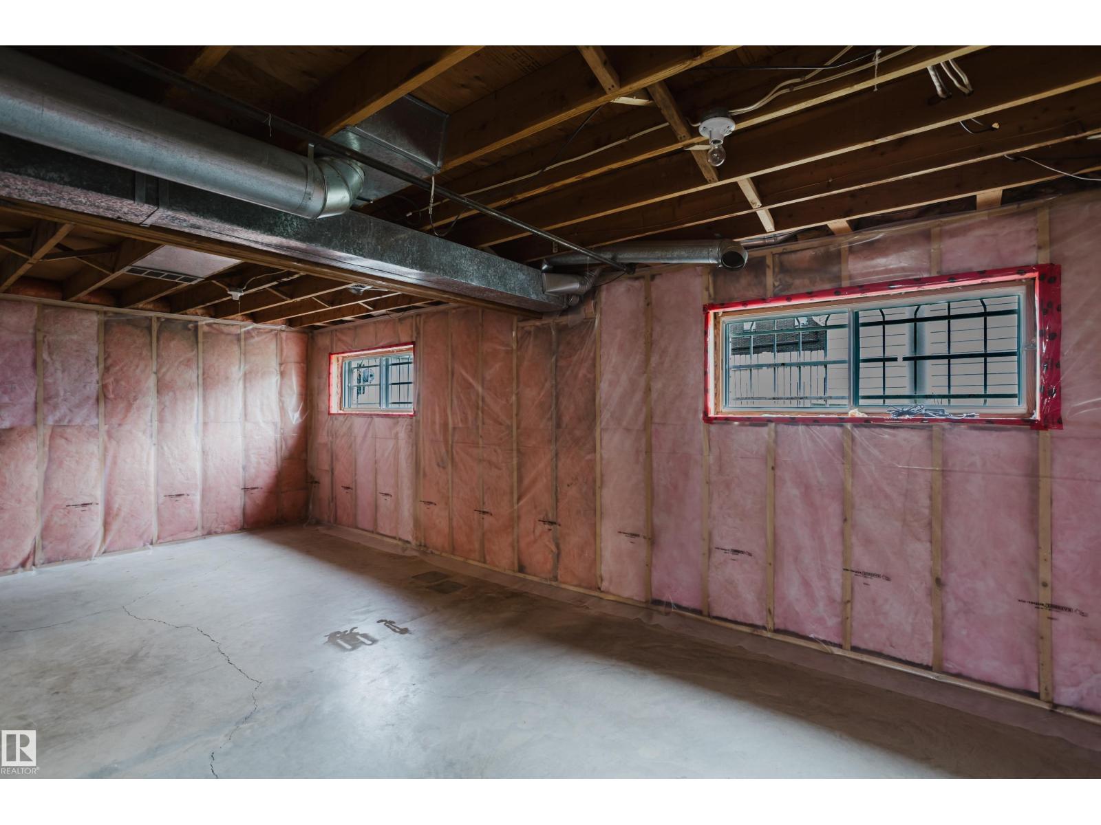 11208 69 ST NW - 35